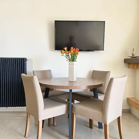 Penthouse & Near Glyfada - Free Parking Apartment