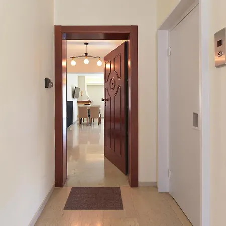 Penthouse & Near Glyfada - Free Parking *
