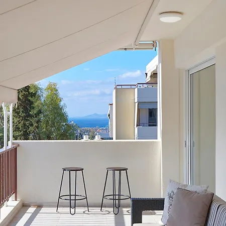 Apartment Penthouse & Near Glyfada - Free Parking